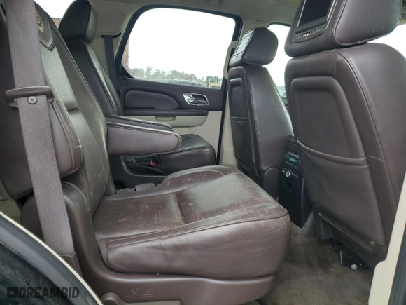 2011 Cadillac Escalade Platinum Edition with VIN 1GYS3DEFXBR345999, listed as a Copart auction lot 84712534 with 189,219 mi miles and Salvage Title. Bid and sale history available at carsss.com. Image 11.