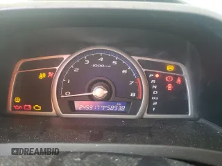 2010 Honda Civic z VIN 2HGFA1F25AH019647, wystawiony jako Copart lot #45129385 z przebiegiem 245 917 mil mil oraz Szkoda całkowita • Salvage title. Historia ofert i sprzedaży dostępna na DreamBid. Obrazek 9.