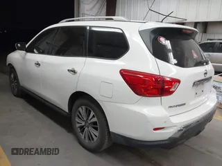 2017 Nissan Pathfinder S with VIN 5N1DR2MN5HC663871, listed as a IAAI auction lot 41746282 with 147,488 mi miles and . Bid and sale history available at DreamBid. Image 3.