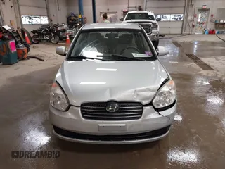 2011 Hyundai Accent GLS z VIN KMHCN4AC1BU605828, wystawiony jako IAAI lot #42129829 z przebiegiem 154 224 mil mil oraz . Historia ofert i sprzedaży dostępna na DreamBid. Obrazek 12.