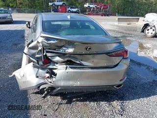 2019 Lexus ES with VIN 58ABZ1B19KU023027, listed as a IAAI auction lot 41935746 with 72,360 mi miles. Bid and sale history available at carsss.com. Image 16.