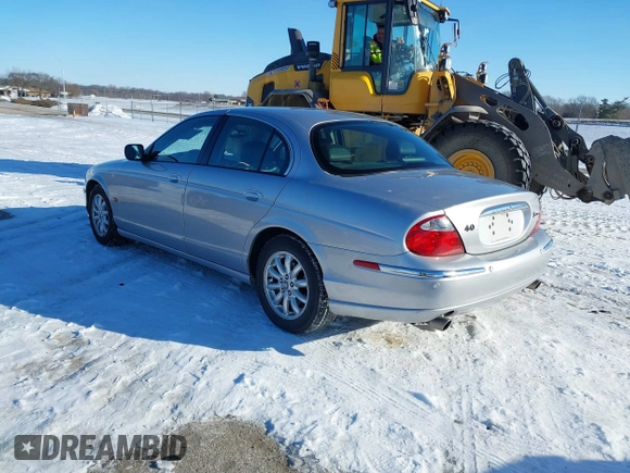 2001 Jaguar S-Type with VIN SAJDA01P11GM20659, listed as a IAAI auction lot 41330249 with 146,309 mi miles and . Bid and sale history available at DreamBid. Image 3.