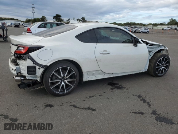 2023 Toyota GR86 with VIN JF1ZNBB14P9760437, listed as a Copart auction lot 70771704 with 13,147 mi miles and Salvage Title. Bid and sale history available at carsss.com. Image 3.