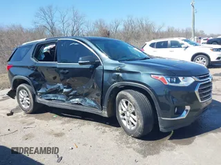 2018 Chevrolet Traverse LT Cloth with VIN 1GNERGKW2JJ158610, listed as a IAAI auction lot 41766502 with 145,200 mi miles. Bid and sale history available at carsss.com. Image 13.