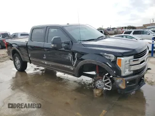 2017 Ford Super Duty F-250 SRW Lariat with VIN 1FT7W2BTXHEC19787, listed as a Copart auction lot 44925605 with 143,552 mi miles and Salvage Title. Bid and sale history available at carsss.com. Image 4.
