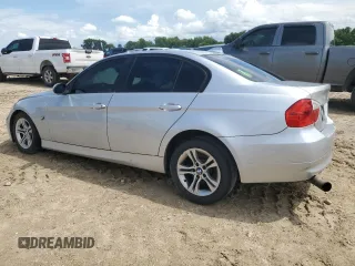 2008 BMW 3 Series 328xi with VIN WBAVC73508KX92158, listed as a Copart auction lot 61640585 with 168,101 mi miles and Salvage title. Bid and sale history available at DreamBid. Image 2.
