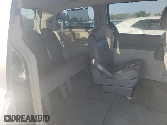 2008 Chrysler Town & Country Touring with VIN 2A8HR54P08R612643, listed as a Copart auction lot 53946595 with 95,010 mi miles and Non Repairable. Bid and sale history available at DreamBid. Image 11.