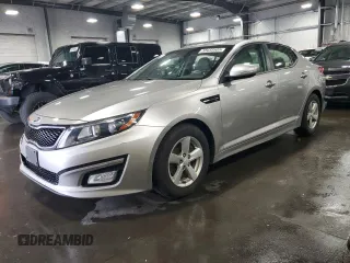 2015 Kia Optima LX z VIN KNAGM4A79F5531535, wystawiony jako Copart lot #58433505 z przebiegiem 133 307 mil mil oraz Szkoda całkowita • Salvage title. Historia ofert i sprzedaży dostępna na DreamBid. Obrazek 1.