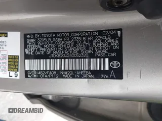 2004 Toyota Prius with VIN JTDKB20U240052320, listed as a IAAI auction lot 42023219 with 177,884 mi miles. Bid and sale history available at carsss.com. Image 9.