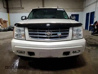 2005 Cadillac Escalade ESV z VIN 3GYFK66N95G172728, wystawiony jako Copart lot #50404715 z przebiegiem 139 546 mil mil oraz Szkody całkowita. Historia ofert i sprzedaży dostępna na DreamBid. Obrazek 5.