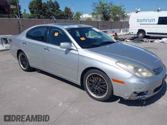 2003 Lexus ES 300 with VIN JTHBF30G130098626, listed as a IAAI auction lot 42042502 with 266,216 mi miles and . Bid and sale history available at DreamBid. Image 1.