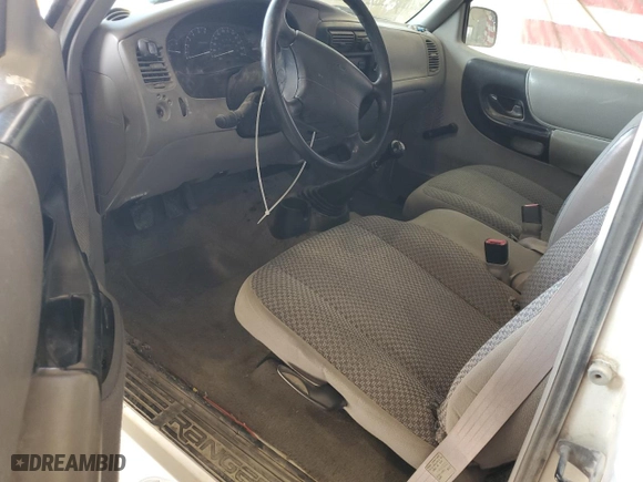 1998 Ford Ranger XL with VIN 1FTYR11U5WTA04293, listed as a Copart auction lot 46054785 with 124,593 mi miles and Salvage Title. Bid and sale history available at carsss.com. Image 8.