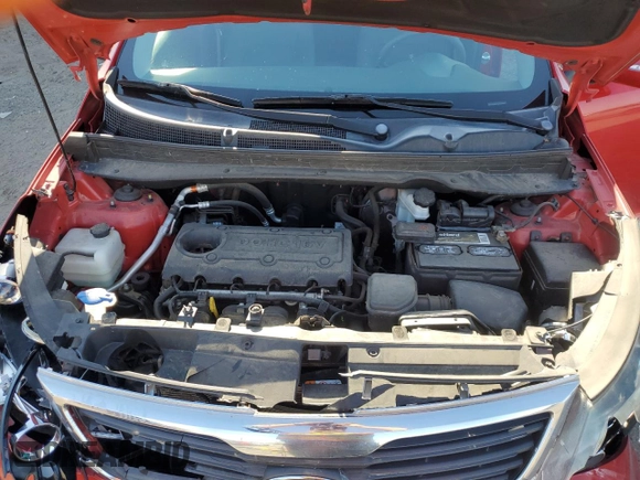 2013 Kia Sportage LX with VIN KNDPBCA26D7400149, listed as a Copart auction lot 57918635 with 66,100 mi miles and Salvage title. Bid and sale history available at DreamBid. Image 12.