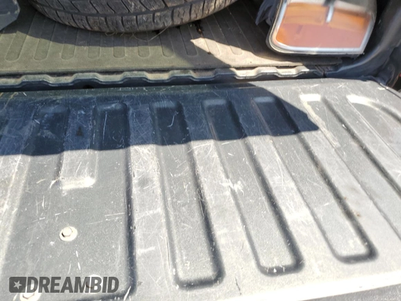 2011 GMC Sierra 1500 SLE with VIN 3GTP2VE38BG188869, listed as a Copart auction lot 60488425 with 300,788 mi miles and Salvage title. Bid and sale history available at DreamBid. Image 12.