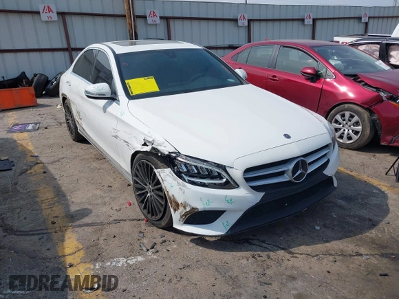 2019 Mercedes-Benz C 300 с VIN 55SWF8DB0KU308453, выставлен на аукционе IAAI как лот 42018308 с пробегом 43 850 миль миль и . История ставок и продаж доступна на DreamBid. Изображение 1.