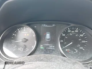 2017 Nissan Rogue SL z VIN JN8AT2MV6HW276743, wystawiony jako IAAI lot #42317904 z przebiegiem 214 254 mil mil oraz . Historia ofert i sprzedaży dostępna na DreamBid. Obrazek 7.