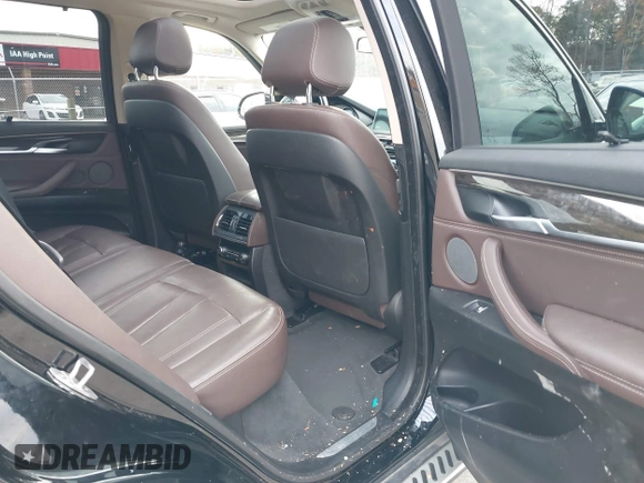 2016 BMW X5 sDrive35i with VIN 5UXKR2C59G0U17661, listed as a IAAI auction lot 40931088 with 90,963 mi miles. Bid and sale history available at carsss.com. Image 8.