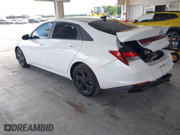 2023 Hyundai Elantra SEL with VIN 5NPLM4AG9PH104424, listed as a IAAI auction lot 42252864 with 39,297 mi miles and . Bid and sale history available at DreamBid. Image 3.