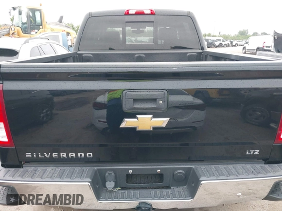 2018 Chevrolet Silverado 1500 LTZ with VIN 3GCUKSEC7JG357666, listed as a IAAI auction lot 42190446 with 100,326 mi miles. Bid and sale history available at carsss.com. Image 16.