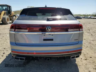 2024 Volkswagen Atlas SEL R-Line with VIN 1V2AE2CA5RC229421, listed as a Copart auction lot 53551375 with 7,517 mi miles and Salvage title. Bid and sale history available at DreamBid. Image 6.