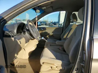 2009 Honda Odyssey LX с VIN 5FNRL38279B025918, выставлен на аукционе Copart как лот 82848404 с пробегом 71 791 миль миль и Списание • Salvage title. История ставок и продаж доступна на DreamBid. Изображение 7.