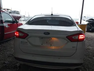2013 Ford Fusion SE with VIN 3FA6P0H78DR296548, listed as a IAAI auction lot 41181129 with 161,478 mi miles. Bid and sale history available at carsss.com. Image 16.