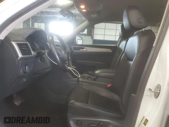 2018 Volkswagen Atlas SE with VIN 1V2KR2CA3JC564500, listed as a Copart auction lot 56352755 with 286,005 mi miles and Clean title. Bid and sale history available at DreamBid. Image 7.
