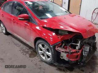 2013 Ford Focus SE z VIN 1FADP3F20DL352710, wystawiony jako IAAI lot #41549408 z przebiegiem 97 460 mil mil oraz . Historia ofert i sprzedaży dostępna na DreamBid. Obrazek 1.