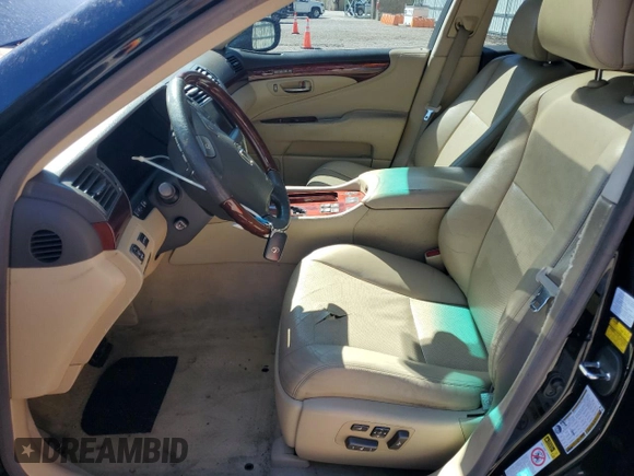 2009 Lexus LS 460 with VIN JTHCL46F195003527, listed as a Copart auction lot 49570505 with 279,651 mi miles and Salvage title. Bid and sale history available at DreamBid. Image 7.