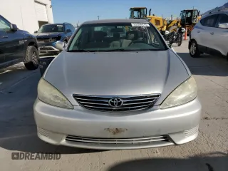 2005 Toyota Camry LE with VIN 4T1BF30K35U104620, listed as a Copart auction lot 53390975 with 146,958 mi miles and Salvage Title. Bid and sale history available at DreamBid. Image 5.