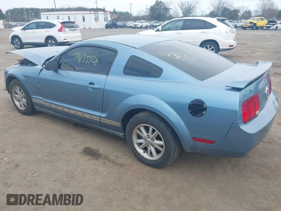 2006 Ford Mustang Standard with VIN 1ZVFT80NX65178230, listed as a IAAI auction lot 41835125 with 178,607 mi miles. Bid and sale history available at carsss.com. Image 3.