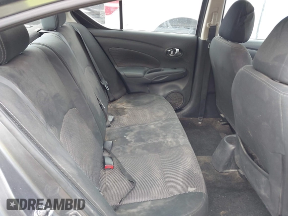 2019 Nissan Versa SV z VIN 3N1CN7AP3KL818334, wystawiony jako IAAI lot #41932878 z przebiegiem Nie podano mil oraz . Historia ofert i sprzedaży dostępna na DreamBid. Obrazek 8.