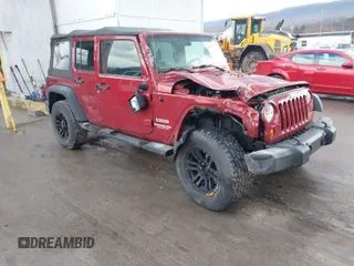 2012 Jeep Wrangler Unlimited Sport with VIN 1C4BJWDG6CL139620, listed as a IAAI auction lot 41677675 with 81,472 mi miles. Bid and sale history available at carsss.com. Image 1.