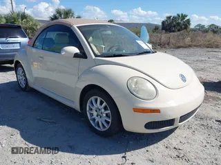 2006 Volkswagen Beetle z VIN 3VWRF31Y86M320486, wystawiony jako IAAI lot #41578606 z przebiegiem 74 566 mil mil oraz . Historia ofert i sprzedaży dostępna na DreamBid. Obrazek 1.