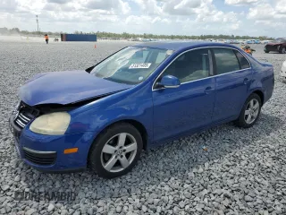 2008 Volkswagen Jetta SE с VIN 3VWRZ71KX8M090267, выставлен на аукционе Copart как лот 51321405 с пробегом 232 879 миль миль и Списание • Salvage title. История ставок и продаж доступна на DreamBid. Изображение 1.