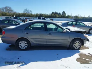 2006 Toyota Camry STD with VIN 4T1BE32K26U681429, listed as a IAAI auction lot 41526877 with 0 mi miles. Bid and sale history available at carsss.com. Image 14.