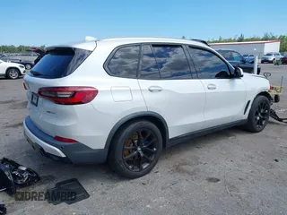 2019 BMW X5 xDrive40i with VIN 5UXCR6C51KLK83456, listed as a IAAI auction lot 42027389 with 94,332 mi miles and . Bid and sale history available at DreamBid. Image 4.