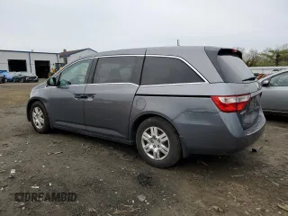 2013 Honda Odyssey LX with VIN 5FNRL5H24DB001080, listed as a Copart auction lot 52790605 with 137,853 mi miles and Salvage Title. Bid and sale history available at carsss.com. Image 2.