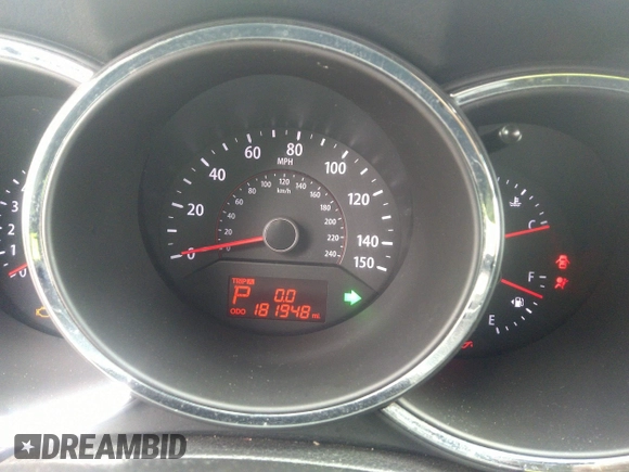2012 Kia Sorento LX with VIN 5XYKTCA61CG272964, listed as a IAAI auction lot 42210384 with 181,948 mi miles and . Bid and sale history available at DreamBid. Image 7.