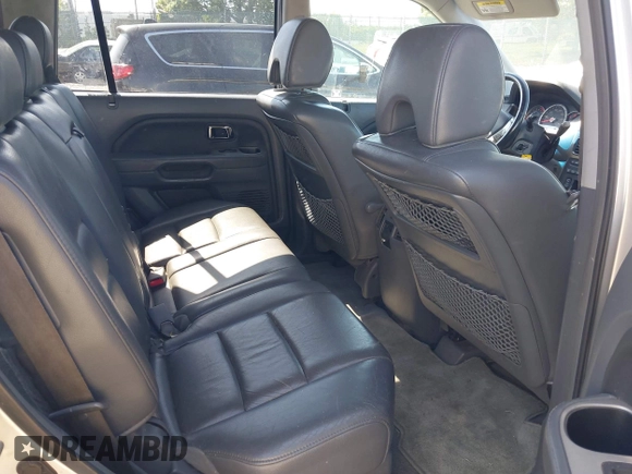 2007 Honda Pilot EX-L z VIN 2HKYF18537H509505, wystawiony jako IAAI lot #42307597 z przebiegiem 223 189 mil mil oraz . Historia ofert i sprzedaży dostępna na DreamBid. Obrazek 8.