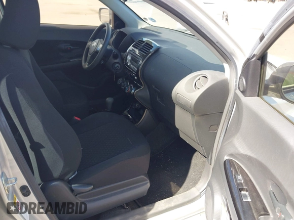 2010 Scion xD z VIN JTKKU4B4XAJ052857, wystawiony jako IAAI lot #42654516 z przebiegiem 86 607 mil mil oraz . Historia ofert i sprzedaży dostępna na DreamBid. Obrazek 5.