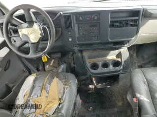 2004 GMC Savana Cargo z VIN 1GTHG35U041163307, wystawiony jako Copart lot #53475605 z przebiegiem Nie podano mil oraz Szkody całkowita. Historia ofert i sprzedaży dostępna na DreamBid. Obrazek 8.