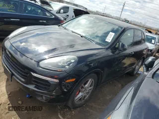 2017 Porsche Cayenne GTS z VIN WP1AD2A22HLA81676, wystawiony jako Copart lot #50142495 z przebiegiem 88 742 mil mil oraz Szkoda całkowita • Salvage title. Historia ofert i sprzedaży dostępna na DreamBid. Obrazek 1.