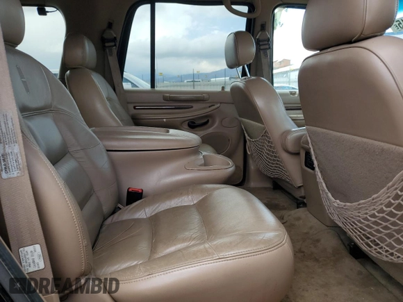 1998 Lincoln Navigator with VIN 5LMFU28L6WLJ07689, listed as a Copart auction lot 52129215 with 238,124 mi miles and Clean title. Bid and sale history available at DreamBid. Image 11.