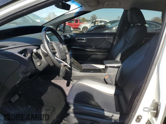 2017 Toyota Mirai z VIN JTDBVRBD4HA001978, wystawiony jako Copart lot #52355075 z przebiegiem 80 459 mil mil oraz Czysty tytuł • Clean title. Historia ofert i sprzedaży dostępna na DreamBid. Obrazek 7.