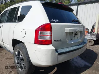 2008 Jeep Compass Sport with VIN 1J8FF47W98D584311, listed as a IAAI auction lot 41644836 with 213,271 mi miles and . Bid and sale history available at carsss.com. Image 6.