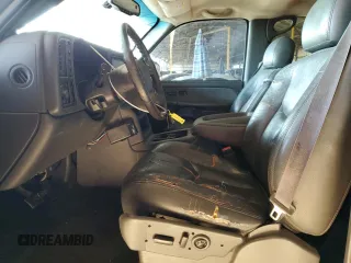 2003 Chevrolet Silverado 1500HD LT z VIN 1GCGK13U33F162400, wystawiony jako Copart lot #73840764 z przebiegiem 204 912 mil mil oraz Szkoda całkowita • Salvage title. Historia ofert i sprzedaży dostępna na DreamBid. Obrazek 7.