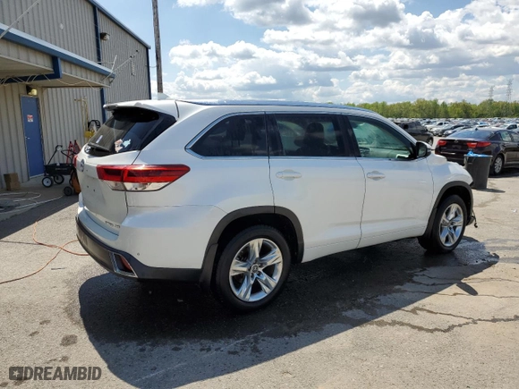 2017 Toyota Highlander Limited with VIN 5TDDZRFH8HS417304, listed as a Copart auction lot 52291805 with 103,868 mi miles and Salvage Title. Bid and sale history available at carsss.com. Image 3.