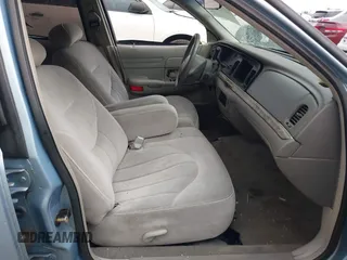 1999 Ford Crown Victoria z VIN 2FAFP73WXXX221069, wystawiony jako IAAI lot #41750127 z przebiegiem 177 142 mil mil oraz . Historia ofert i sprzedaży dostępna na DreamBid. Obrazek 5.