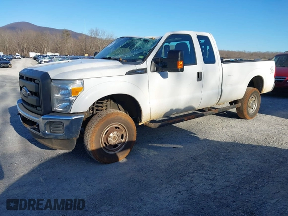 2015 Ford F-250 XLT z VIN 1FT7X2B67FEA07014, wystawiony jako IAAI lot #41625425 z przebiegiem 113 404 mil mil oraz . Historia ofert i sprzedaży dostępna na DreamBid. Obrazek 2.